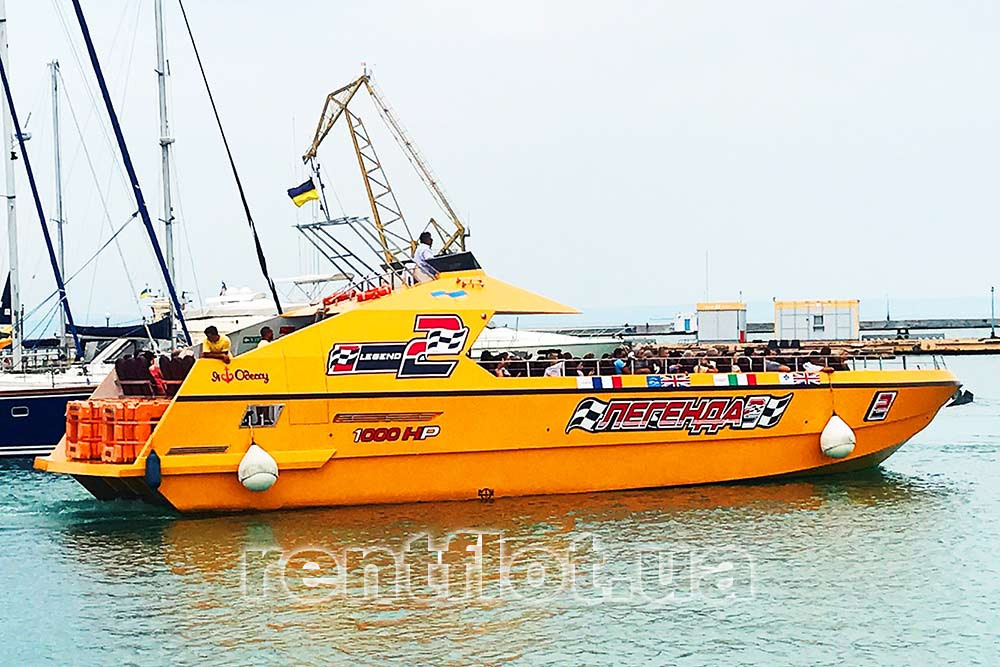 Enlarge photo of the starboard side of the speedboat Legenda-2 Starboard speed boat Legenda-2